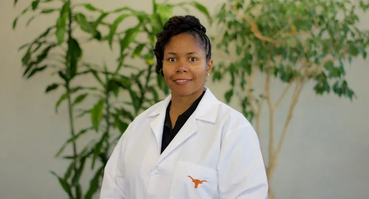 Dr. Sholanda Horton